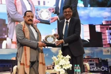 #सूचना | केंद्रीय राजयमंत्री डॉ. जितेंद्र सिंह ने ट्रांसलेशनल हेल्थ साइंस एंड टेक्नोलॉजी इंस्टीट्यूट का दौरा किया।