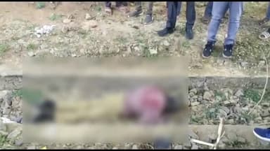 लोहरदगा: लोहरदगा समाहरणालय के समीप रेलवे ब्रिज के नीचे मिला वृद्ध का शव, जांच में जुटी पुलिस