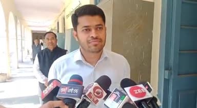 पलवल: कैरियर काउंसलिंग कार्यक्रम के तहत ADC हितेश कुमार ने राजकीय सीनियर सेकेंडरी स्कूल के विद्यार्थियों को किया जागरूक