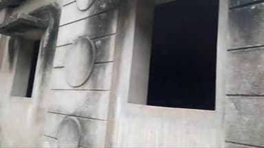 अमौर: रंगा माटी गांव में आंगनबाड़ी केंद्र प्रशासनिक उपेक्षा के कारण अर्धनिर्मित होने से उत्पन्न हो रही है कठिनाइयां