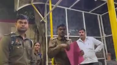 नेहा सिंह राठौर पहुंची थाने, थाने पहुंचकर FIR का जाना कारण, बोली पुलिस ने अपराधियों जैसा किया व्यौहार
#nehasinghrathor