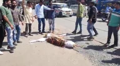 बैतूल नगर: पूर्व सीएम कमलनाथ के बयान पर भाजपा युवा मोर्चा ने कमलनाथ का कांति शिवा चौक पर किया पुतला दहन