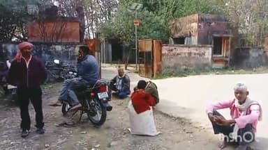 लखीमपुर: नेपाल से मजदूरी कर घर वापस आ रहे मजदूर को बसही गांव के पास अज्ञात वाहन ने मारी टक्कर, मजदूर की मौके पर हुई मौत