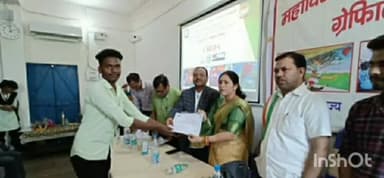 लोचन प्रसाद पांडे महा.सारंगढ़ में चित्रकला एवं ग्रेफिटी प्रतियोगिता के विजेताओं को विधायक उत्तरी जांगड़े ने किया पुरस्कृत