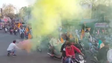 मंदसौर: मंदसौर संजीत नाका स्थित श्री खाटू श्याम मंदिर से निकली भव्य विशाल वाहन रैली जगह जगह पर हुआ स्वागत कल निकलेगी फाग यात्रा