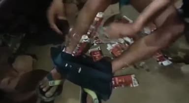 बक्सर: यूपी से शराब की खेप लेकर आता पकड़ा गया तस्कर, बोला मां की किडनी खराब होने के कारण करने लगा यह काम ..