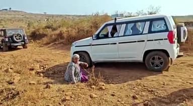 सिरोंज: पत्रकार भवन में समाजसेवी अशोक जैन ने की प्रेसवार्ता,प्रशासन पर अवेध उत्खनन कर रहे माफियाओं को संरक्षण देने का आरोप