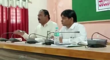 ಮುಂಡರಗಿ: ಪಟ್ಟಣದ ತಾಲ್ಲೂಕು ಪಂಚಾಯಿತಿಯಲ್ಲಿ SCSP ಮತ್ತು TSP ಯೋಜನೆ ಪ್ರಗತಿ ಪರಿಶೀಲನಾ ಸಭೆ