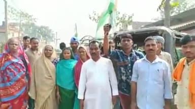 कदवा: महारैली में भाग लेने के लिए बड़ी संख्या में सौरिया से लोग हुए रवाना