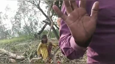 महमूदाबाद: सदरपुर थाना क्षेत्र में कवरेज करने गए पत्रकार से दबंग लकड़कट्टों ने की हाथापाई, मोबाइल छीनकर की गाली गलौज