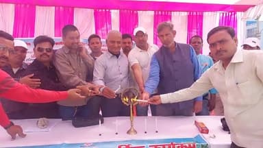 लखीसराय: जिले के समाहरणालय स्थित गांधी मैदान के प्रांगण में प्रखंड स्तरीय वार्षिक कार्यक्रम का किया गया आयोजन