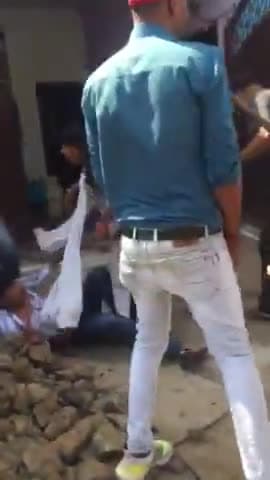 सागर नगर कैंट थाना क्षेत्र युबा का पहाड़ी पर एक युवक  और महिला के साथ मारपीट की गई राठौर परिवार द्वारा