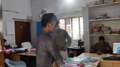 बैतूल नगर: गंज थाना क्षेत्र के माता मंदिर के पास मामूली विवाद को लेकर युवक के साथ शख्स ने की मारपीट, पीड़ित ने थाने में की शिकायत