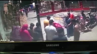 इंदौर: तुकोगंज में कर्मी द्वारा क्लीनिक पर चोरी करने से मना करने पर सफाई कर्मियों ने की मारपीट, CCTV में घटना कैद