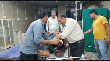 गोड्डा: अज्ञात बोलेरो की चपेट में आने से लाठी मोड़ के समीप बाइक सवार व्यक्ति हुआ जख्मी, सदर अस्पताल में चल रहा इलाज