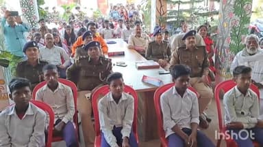 जमुई: CM और DGP के संबोधन का टाउन थाना में किया गया प्रसारण, कई लोग हुए शामिल