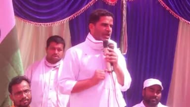 पटोरी: मोदी जी को वोट दीजिएगा तो आपका बेटा मजदूरी करने सूरत नहीं जाएगा तो कहां जाएगा : प्रशांत किशोर