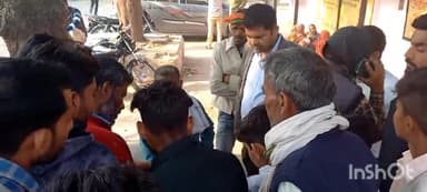 एटा: सदेरा के पास अज्ञात वाहन की टक्कर से बाइक सवार युवक की हुई मौत, पुलिस ने पोस्टमार्टम के लिए भेजा शव