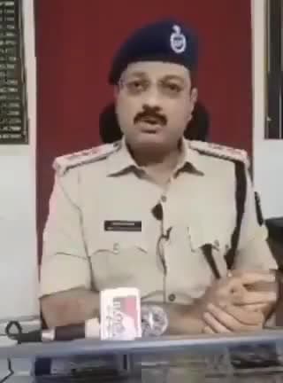 केंद्रीय गृहमंत्री अमित शाह का कमाल! 155260 डायल करने से क्या होता है इसकी एक झलक ये क्लीप अवश्य देंखे और अपने सभी रिश्तेदार , दोस्तऔर जान पहचान वालें और सभी ग्रुपों को भेजे ताकि 
 समय पर मदद मिल सके | |
धन्यवाद🙏🏻