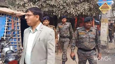 फारबिसगंज: मार्केटिंग यार्ड के पास मोटरसाइकिल स्टैंड निर्माण को लेकर फारबिसगंज एसडीओ ने किया निरीक्षण