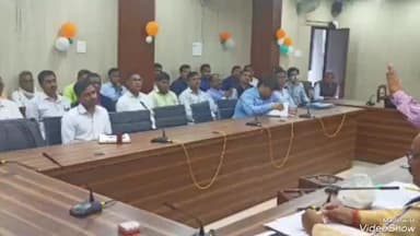 जयसिंहपुर: त्रिस्तरीय पंचायत उप निर्वाचन फरवरी-2023 हेतु नियुक्त मतदान व मतगणना कर्मियों का प्रेरणा सभागार में हुआ प्रशिक्षण