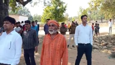 पन्ना: कलेक्ट्रेट के पीछे पुलिस राजस्व और नगर पालिका की संयुक्त टीम ने अवैध अतिक्रमणों पर चलाई जेसीबी