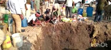 लखीसराय: शहर के पुराने पुलिस केंद्र परिसर में दंडाधिकारी की मौजूदगी में इक्कीस सौ तीस  लीटर शराब किया गया विनिष्ट