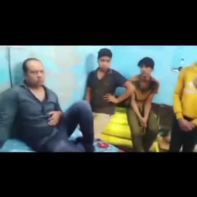 मेरठ: किदवई नगर में एसओजी की टीम ने नामी कंपनी के फर्जी मसाले बनाने की फैक्ट्री पकड़ी