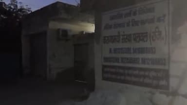 पलवल: नेशनल हाइवे पर असावटा मोड़ के पास दो वाहन आपस में टकराए, भीषण टक्कर में दो लोगों की हुई मौत