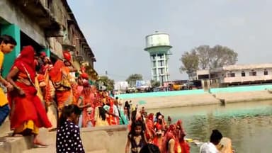 कुशेश्वर स्थान पूर्बी: धोबलिया गांव में अष्टयाम का हुआ आयोजन, निकली कलश शोभायात्रा