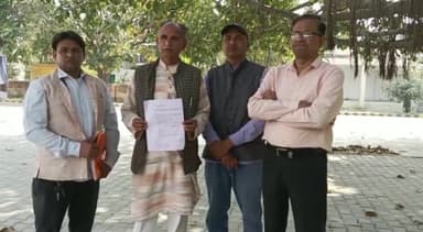 कन्नौज: नमामि गंगे सेवा समिति ने महादेवी घाट पर सफाई, लाइट समेत कई मांगों को लेकर डीएम को दिया ज्ञापन