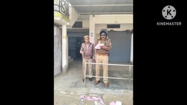 इकौना: इकौना क्षेत्र में पड़ने वाले बैंकों की चेकिंग कर पुलिस ने दिलाया सुरक्षा का एहसास