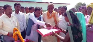 बगोदर: खेतको में झारखंड आन्दोलनकारी सरयू महतो की मनाई गई द्वितीय पुण्यतिथि, पूर्व विधायक रहे मौजूद