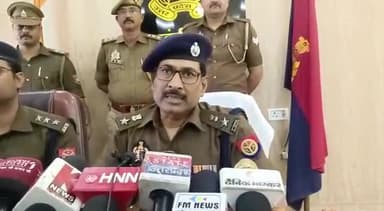 नवाबगंज: पुलिस लाइन सभागार में पुलिस अधीक्षक ने राज्य स्तरीय मार्फिन तस्कर की गिरफ्तारी के संबंध में दी जानकारी