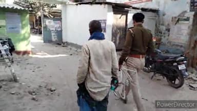 कटिहार: हवा महल के समीप पुलिस ने अवैध शराब के साथ एक व्यक्ति को किया गिरफ्तार, मेडिकल टेस्ट के बाद आरोपी को भेजा जेल