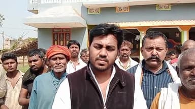 मानसी नगर पंचायत मुख्य पार्षद एवं वार्ड नंबर 10 के वार्ड पार्षद हीरालाल यादव ने नोनिया टोला आपसी विवाद को किया समाज के बीच में निपटारा!