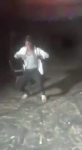 महाराष्ट्र में नाचते-नाचते 20 वर्षीय युवक की मौत,।
क्यों मर रहे हैं हार्ट अटैक से युवा सरकार चुप क्यों