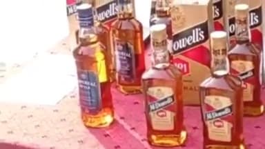 रोसड़ा: 192 बोतल शराब के साथ एक धंधेबाज़ को रोसड़ा पुलिस ने किया गिरफ्तार, भेजा जेल