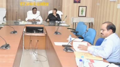 राजनांदगांव: कलेक्टोरेट सभाकक्ष में कलेक्टर ने गौठान मेला के संबंध में कृषि, उद्यानिकी, पशुपालन, मत्स्य पालन सहित अन्य विभागों की ली