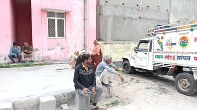 बुलंदशहर: पहासू में युवक ने की आत्महत्या, पुलिस ने शव को कब्जे में लेकर पोस्टमार्टम के लिए जिला अस्पताल भेजा