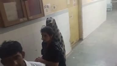 एटा: थाना क्षेत्र रिजोर के मिर्जापुर सही में बिजली काटने के विवाद में हुई मारपीट में 4 लोग हुए घायल