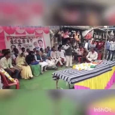 आज पठारी बस स्टैंड पर कांग्रेस के अभियान हाथ से हाथ जोड़ो के तहत पूर्व विधानसभा कांग्रेस प्रत्याशी सुभाष बोहत एडवोकेट ने सभा को संबोधित किया ।