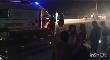 इकौना: नेशनल हाईवे 730 कटरा पेट्रोल पंप के एक व्यक्ति को ट्रैक्टर ट्राला ने रौंदा मौके पर हुई मौत  मौत