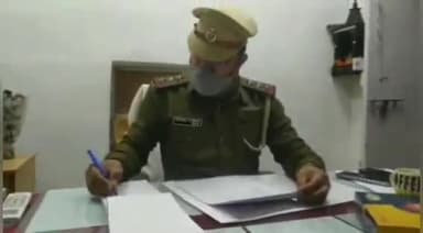 पंचकूला: राजीव कॉलोनी में सट्टा लगवाने वाले एक व्यक्ति को पुलिस ने ₹1210 के साथ पकड़ा, मामला किया गया दर्ज