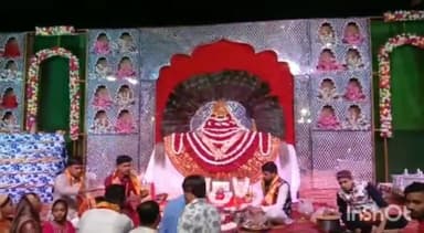 नीमच नगर: बंगला नंबर 55 में हुआ खाटू श्याम की भजन संध्या का आयोजन, प्रसिद्ध भजन गायकों ने दी प्रस्तुति