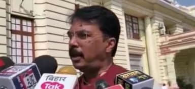 पटना ग्रामीण: बिहार विधानसभा परिसर में भाजपा विधायक संजय सरावगी ने शिक्षा मंत्री को दी चुनौती