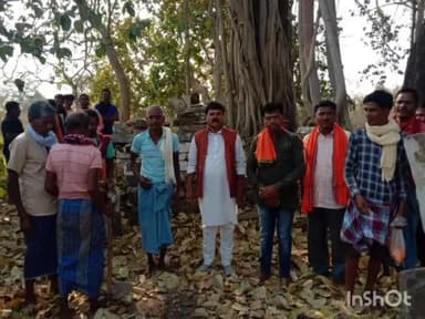 कुरुषपाल में जिला पंचायत सदस्य निर्देश दीवान ने देवगुड़ी निर्माण के लिए किया भूमिपूजन