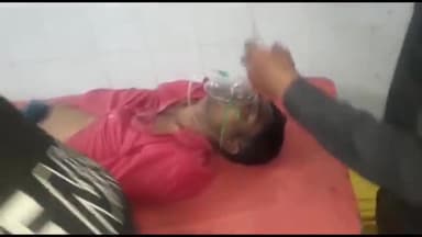 अररिया: हरियाबारा में अचेत अवस्था में मिले एक व्यक्ति को इलाज के लिए सदर अस्पताल में कराया गया भर्ती  किया गया रेफर