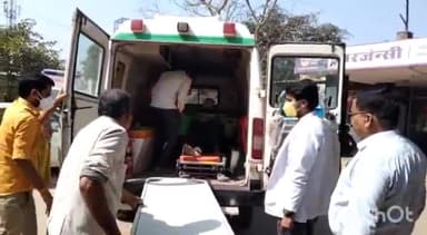 धौलपुर: सु आ के बाग के पास बाइक के सामने आया आवारा जानवर, 30 वर्षीय युवक गिरकर हुआ गंभीर रूप से घायल