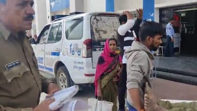 बैतूल नगर: गोराखार गांव में मामूली विवाद को लेकर पड़ोसी ने पड़ोसी के साथ की मारपीट, घायल को जिला अस्पताल में कराया भर्ती